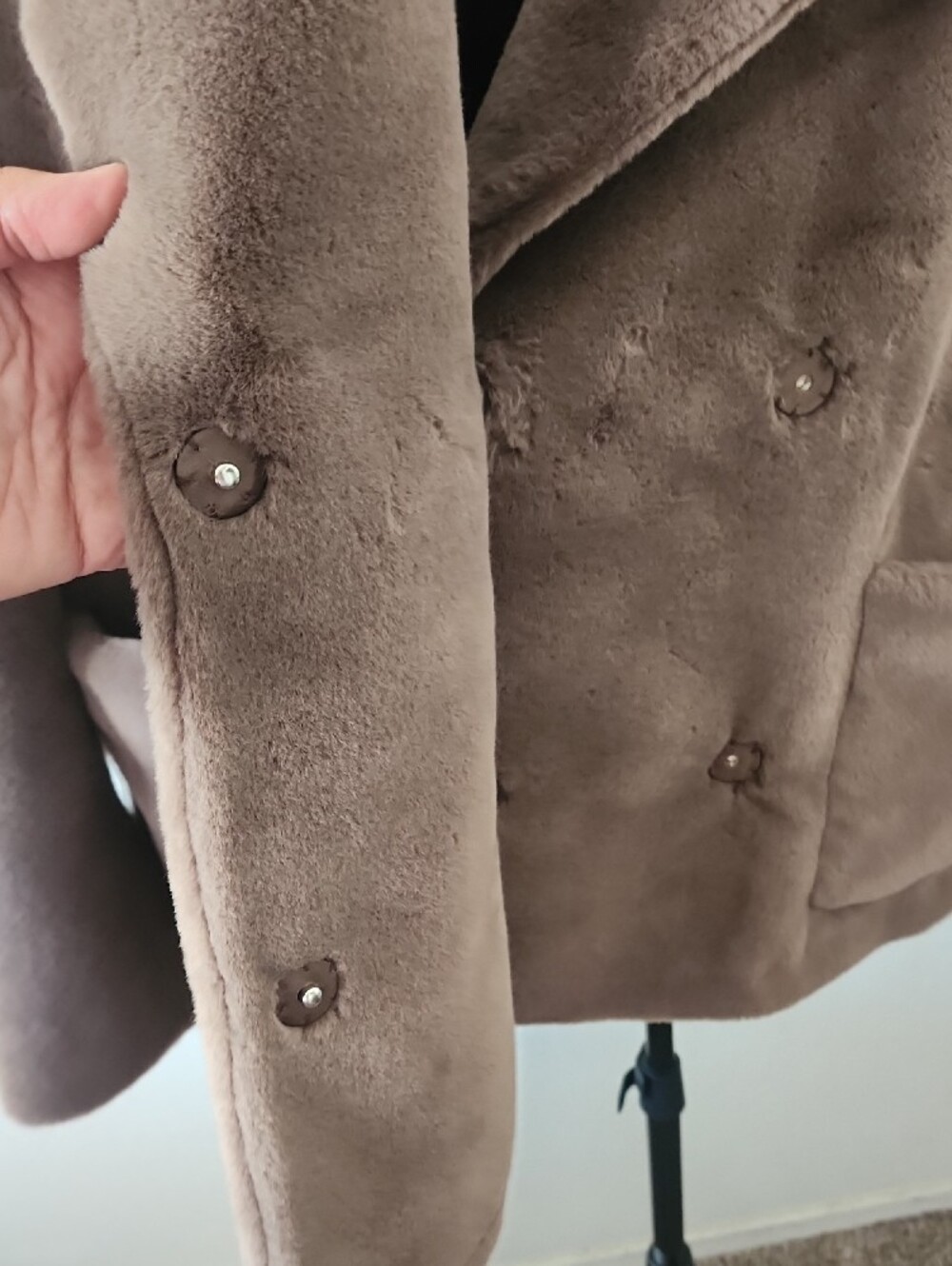 Velvet by Graham & Spencer Brown Faux Fur Teddy Jacket Coat - Picture 7 of 11